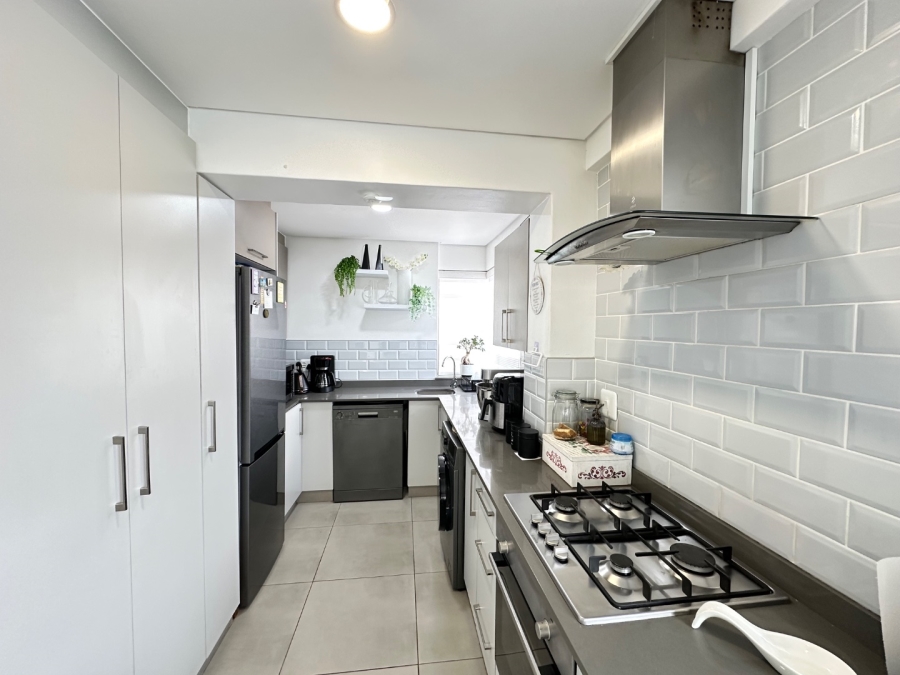 2 Bedroom Property for Sale in Island View Western Cape